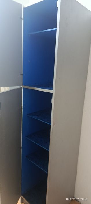 Срочно продам шкаф