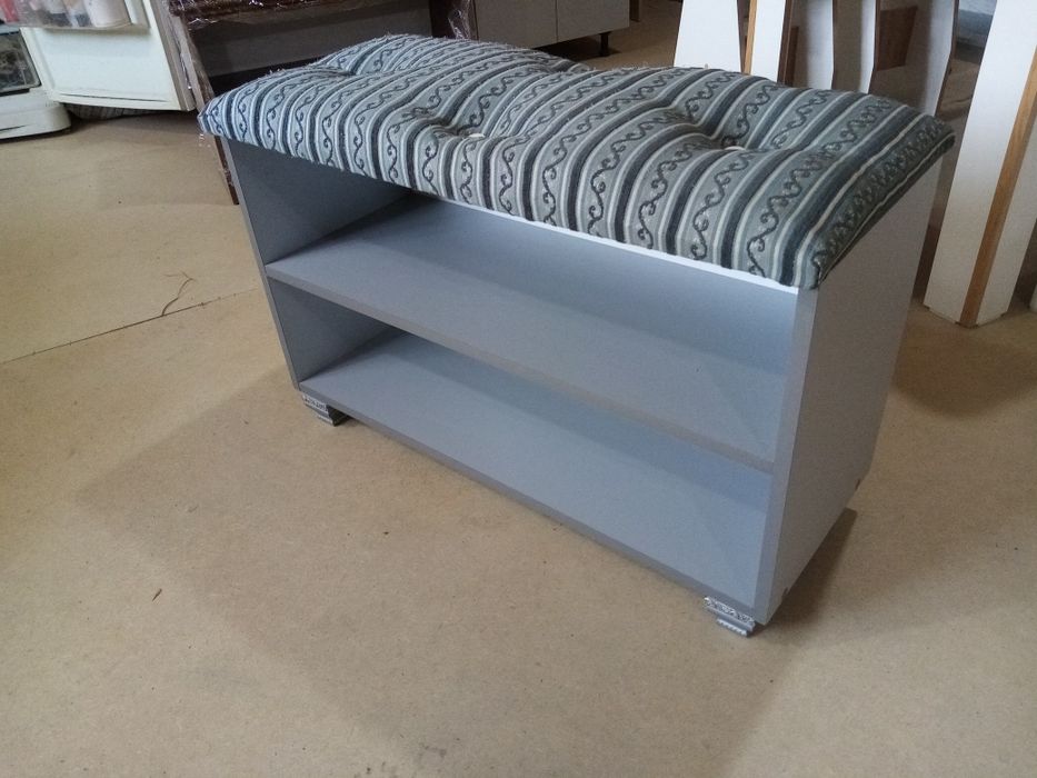 Продам новую обувницу.!