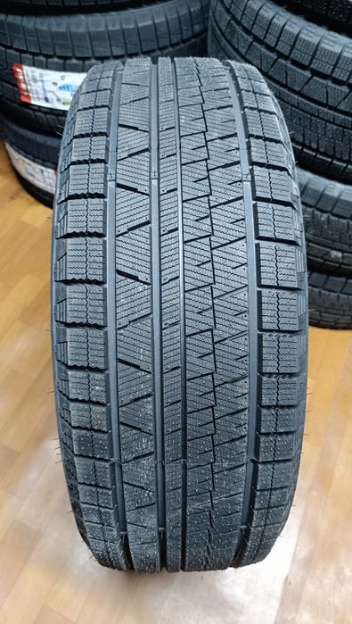 235/70R16  ROATIGER RW1