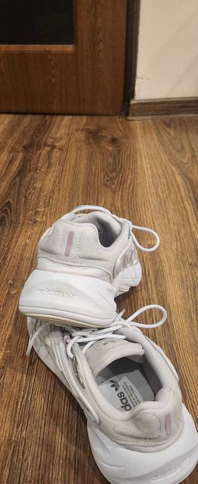 Adidas Femei Ozelia mar 36