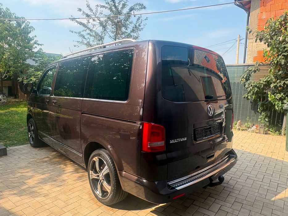 VOLKSWAGEN Multivan 2011 — imagine 4