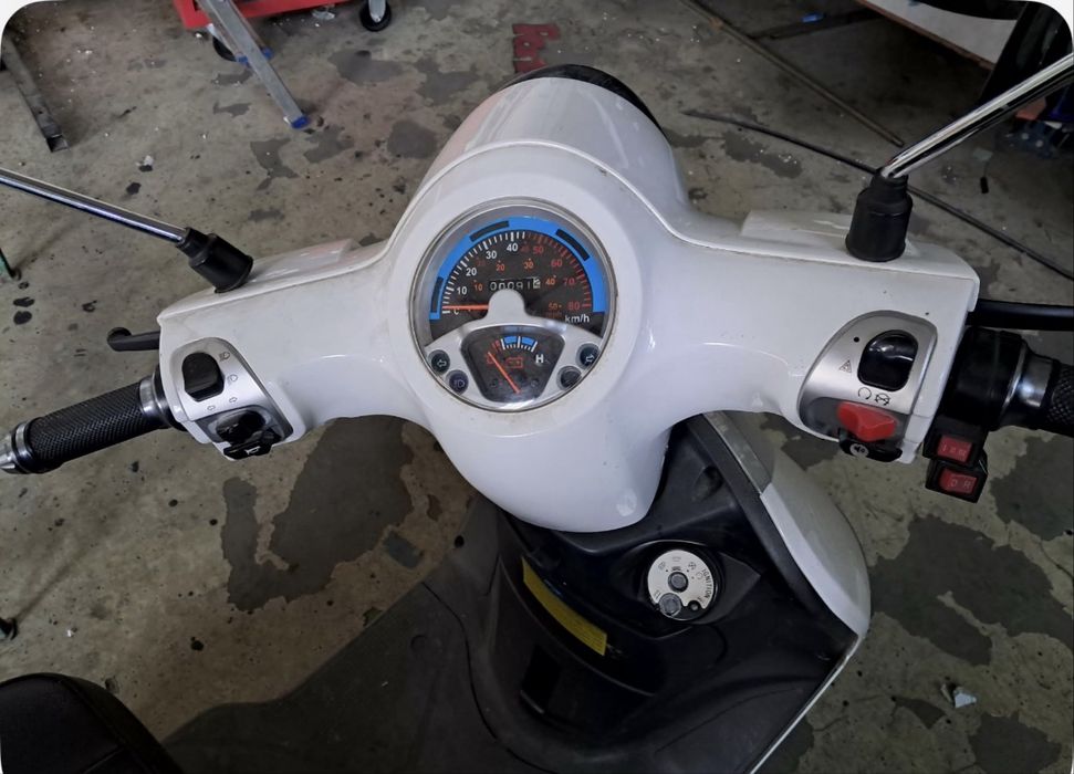 Scuter electric pentru persoane cu mobilitate redusa