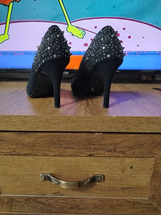 Дамски обувки 42 номер