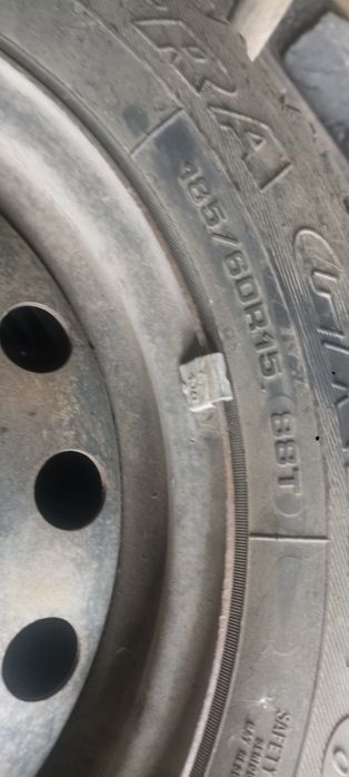 Продам комплект колес