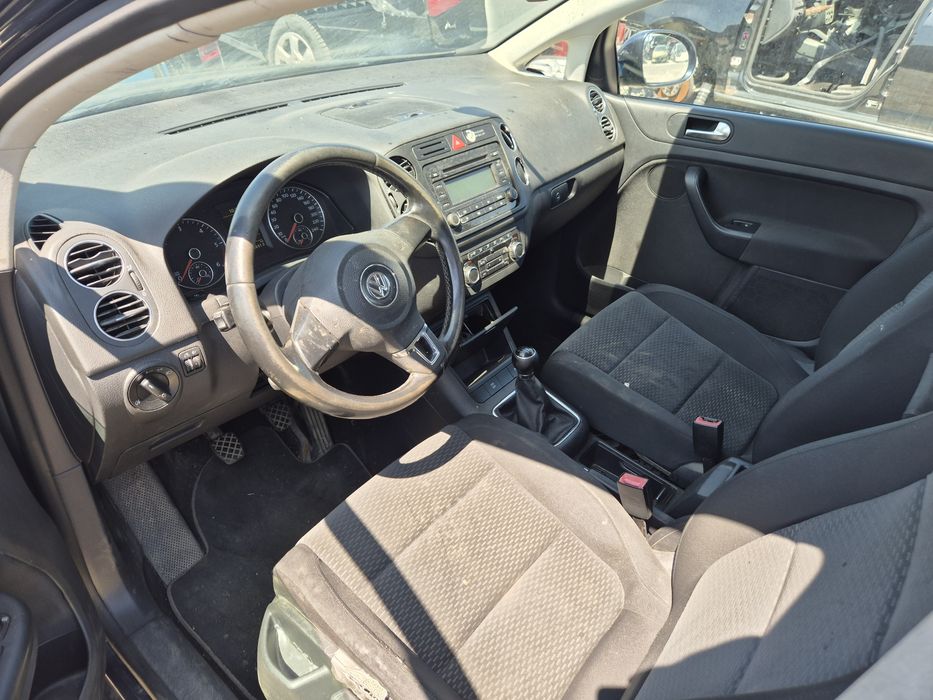 Dezmembram Volkswagen Golf 6 Plus 2011 2.0tdi CBD  Euro 5