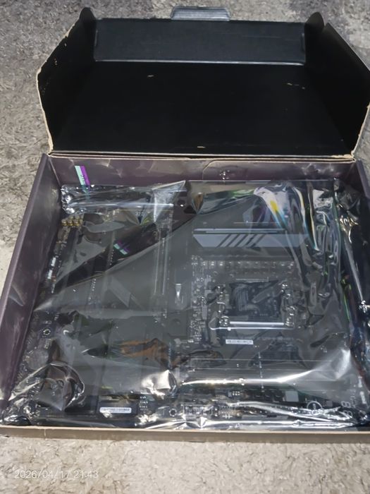 Placa de baza z790 Asus Rog strix egaming wifi defectă!