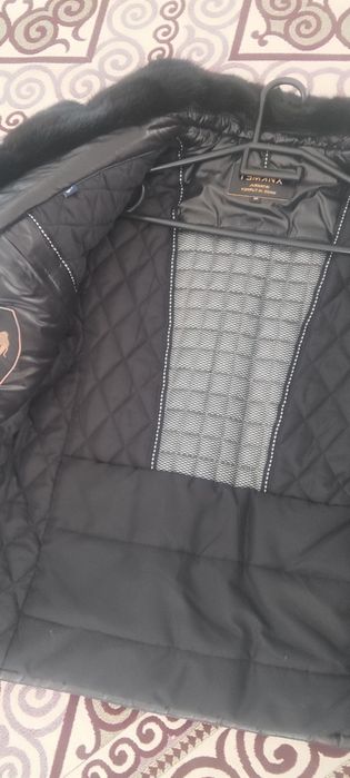 Новый куртка сатылады размер 48