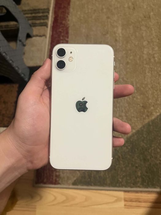 iPhone 11 White