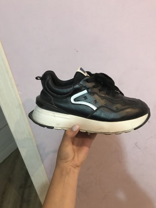 кроссовки летни