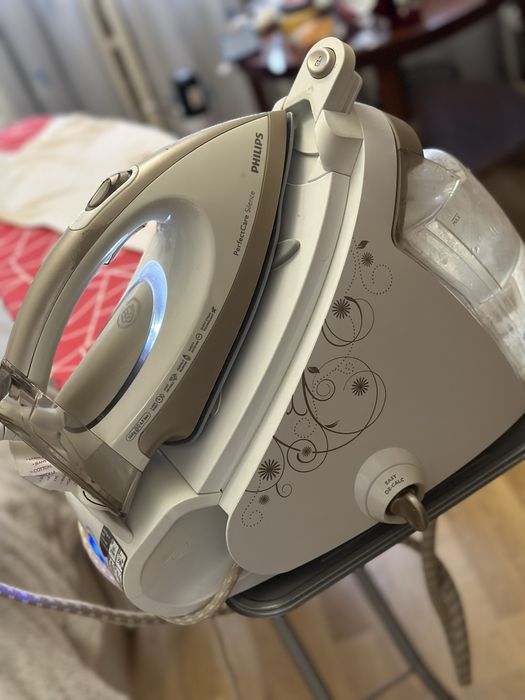 Statie de calcat philips perfect care silence GC 9550