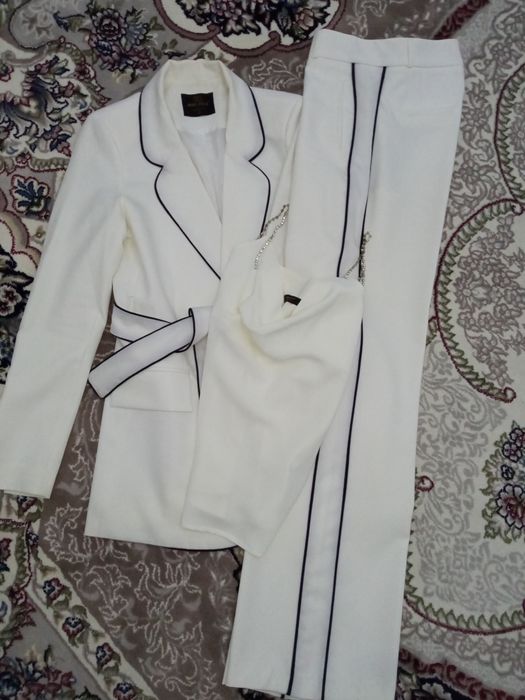 Turetskiy Kostyum-Bryuk-Lyamkasi o'ziniki, razmer uzb.da -46 , 550ming