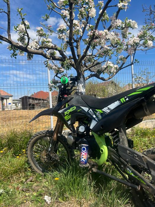 Kxd 125cc 4 timpi sau schimb cu cv electric