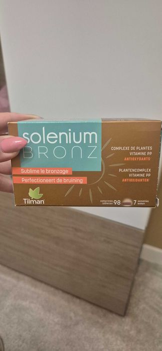 Solenium Bronz за здрава кожа и сияещ тен