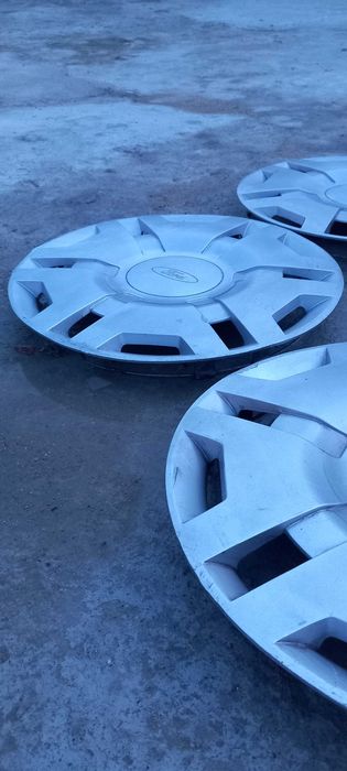 Оригинални тасове за форд фиеста 14 цола