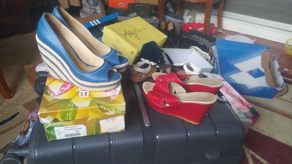 Обувь женская 39-40