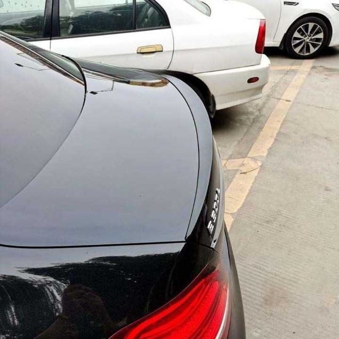 Eleron Portbagaj Lip Mercedes-Benz E-Class W213 [16-22], Negru Lucios