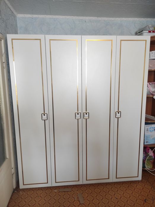 Мебельщик ,Плотник , сборщик мебели . Ремонт мебели