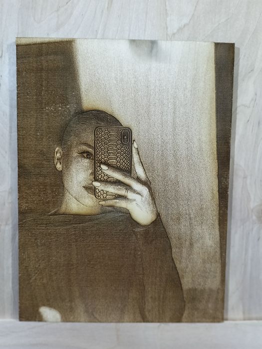 Портрет на дереве