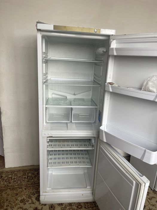Продам холодильник ИНДЕЗИТ