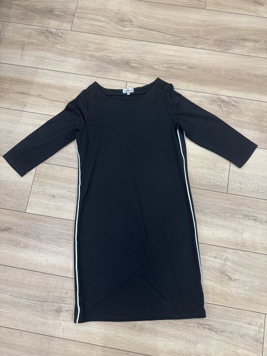 Черна спортна рокля