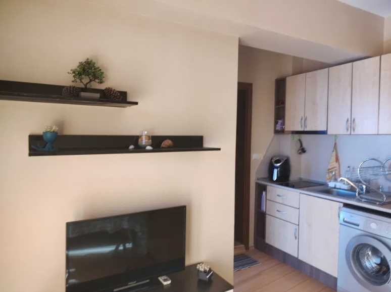 Дава се под наем Двустаен апартамент в к.к. Слънчев бряг - 55 кв.м за 500 € - Снимка #3