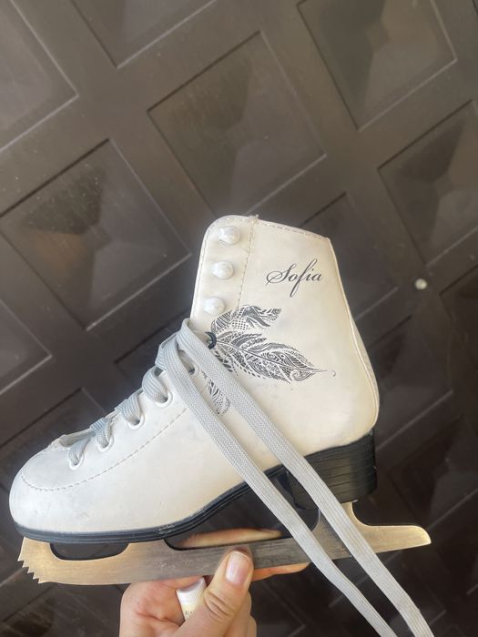 Коньки sofia