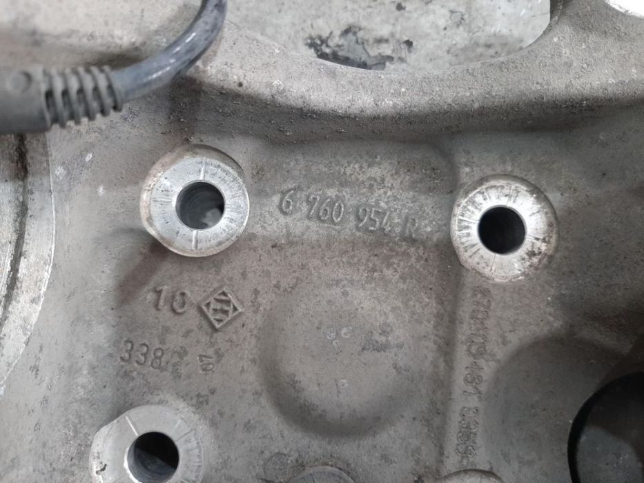 fuzeta dreapta fata  bmw seria 5 e60  525 d  6760954r