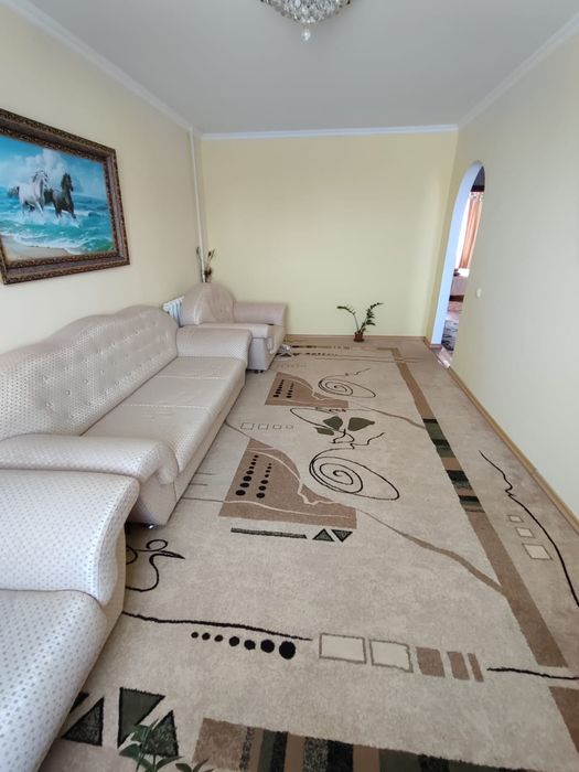 Продам 3 х комн, . 4 -77,  4 этаж.