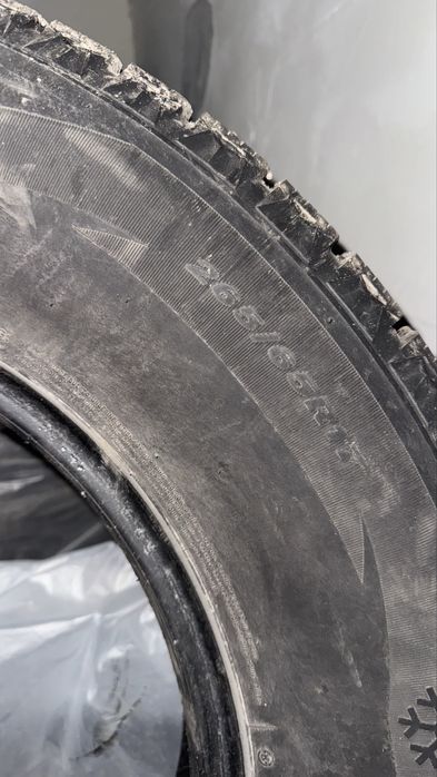 Шины зимние на Прадо