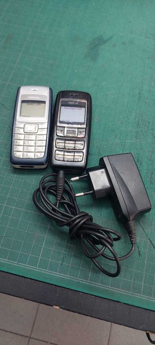 3 стари телефона – Samsung + 2 Nokia + зарядни