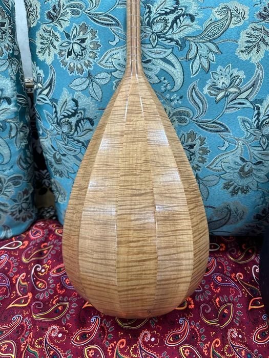 Күйге арналған Кәсіби домбыра