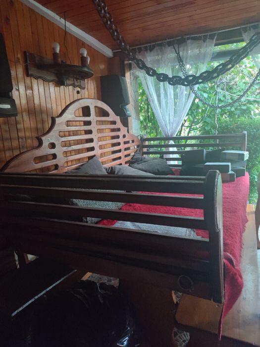 Масивна градинска люлка