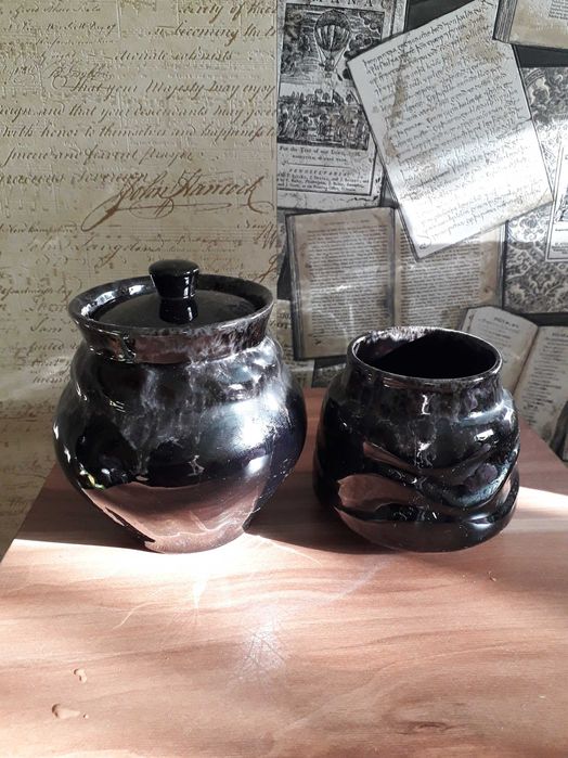 Глиняный горшок в отличном состоянии