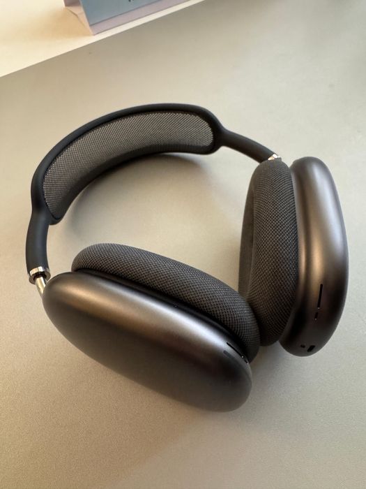 Apple AirPods Max