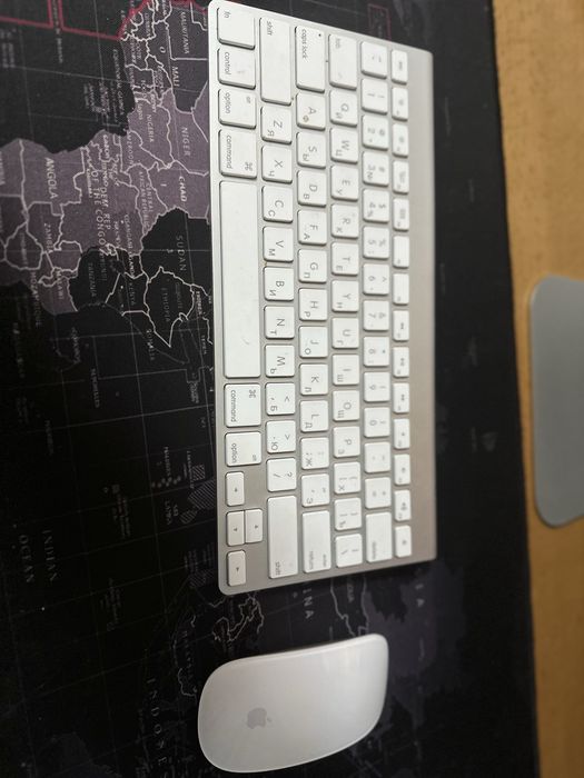 Apple IMac 21,5 inch kampyuteri sotiladi.