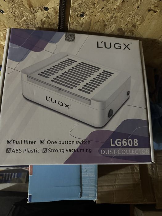 Aspirator manichiura