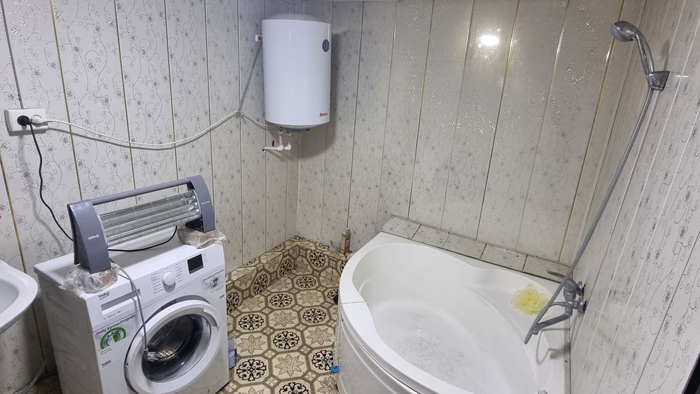 Ховли уй сотилади