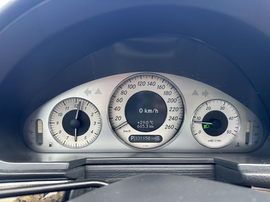 Mercedes E220 Avangarde