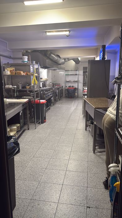 Vând afacere  la cheie !!! Restaurant în Piață Ovidiu
