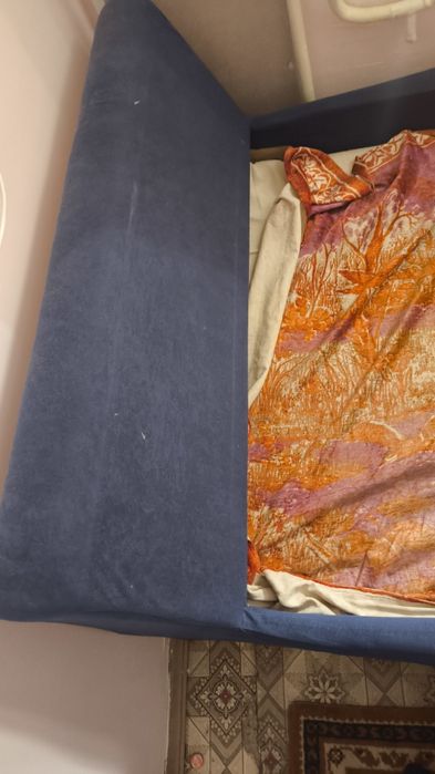 Старый диван, раскладной