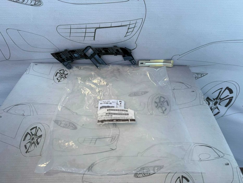 Suport Ghidaj Far Dreapta BMW Seria 1 F40 2020 / 2019-2024 Cod OEM 63119448108 (5C2)
