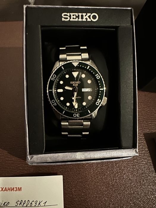 Oris aquis date 41mm seiko 5 wainer chrono