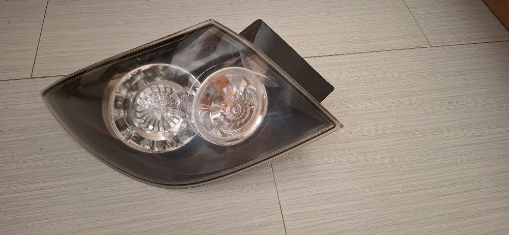 Стоп ляв външен LED  Mazda 3 хечбек 2006г.