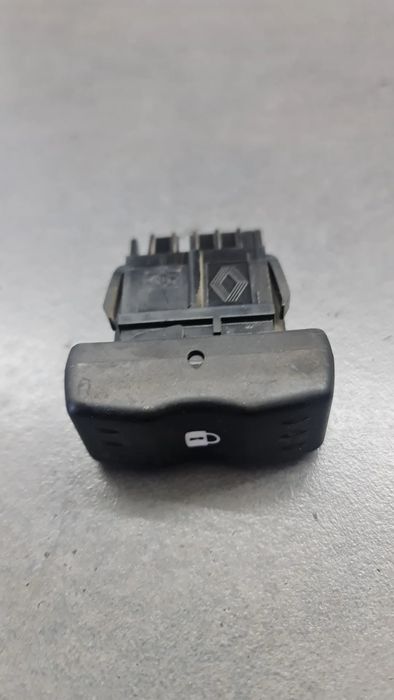 Buton blocare deblocare usi Dacia Logan 2007 1.5 D MT (68 hp)