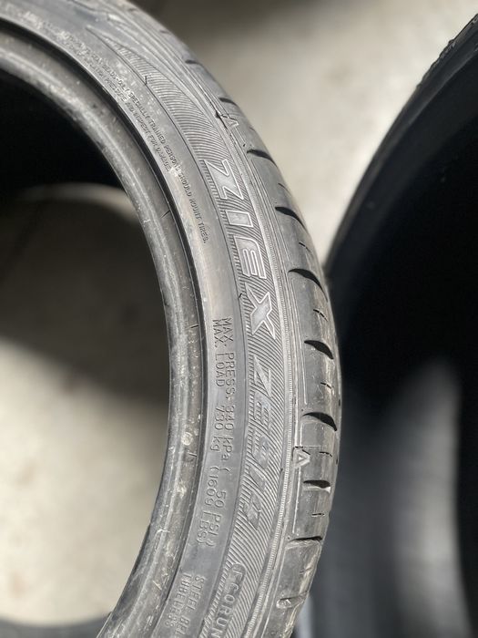 2x 265 35 18 Falken Ziex Ze914
