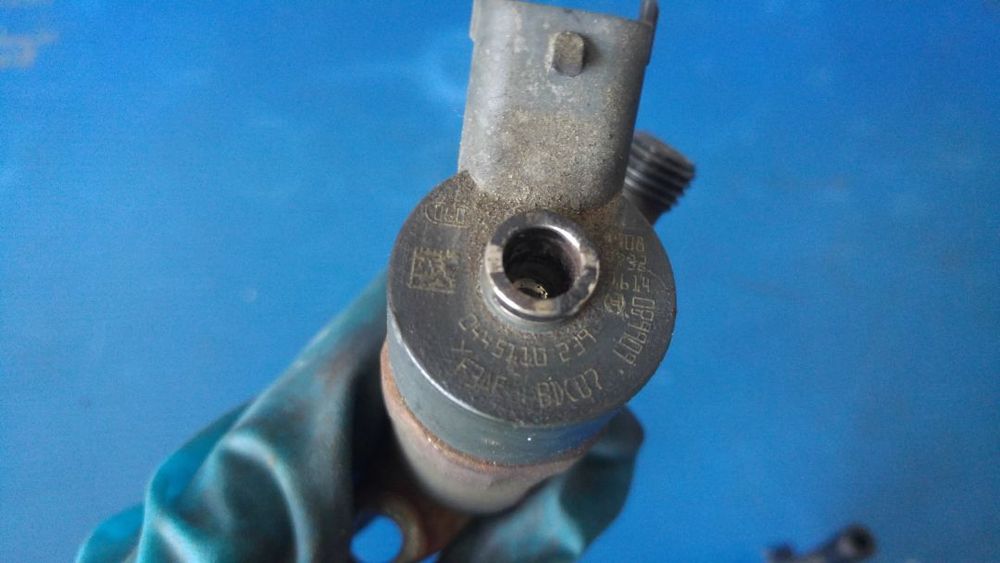 injector 0445110239 ford fiesta 5 c-max fusion peugeot expert fiat scudo citroen jumpy  1.6 tdci