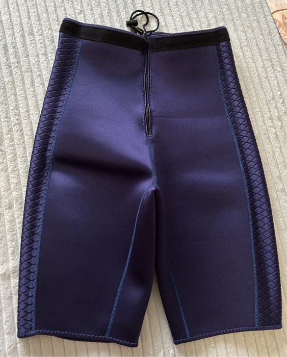 Новые: брюки размер 42