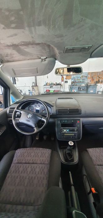 Миниван под наем 6+1