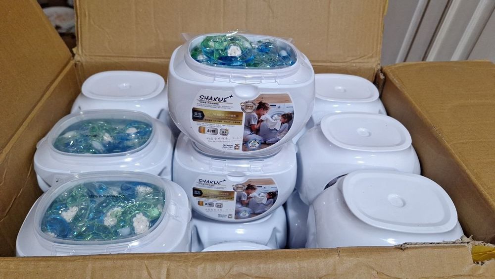 Rukiyaning porno rasmlarini oqartirish