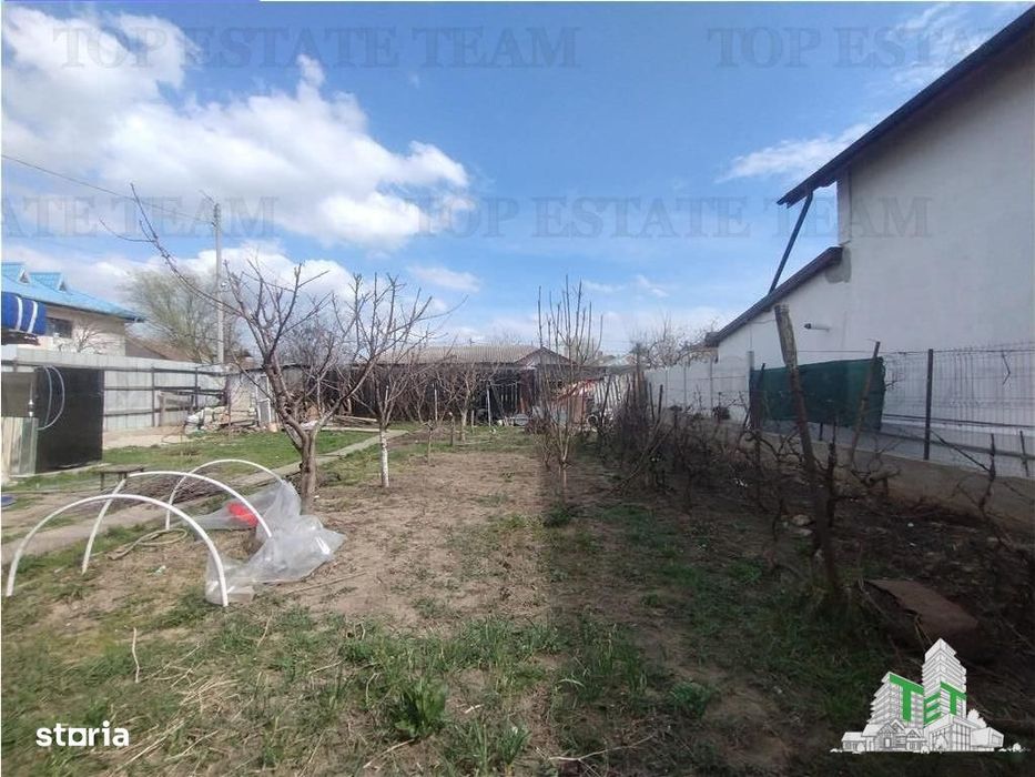 Teren generos 700 mp, include casa cu panouri fotovoltaice, langa Bucu
